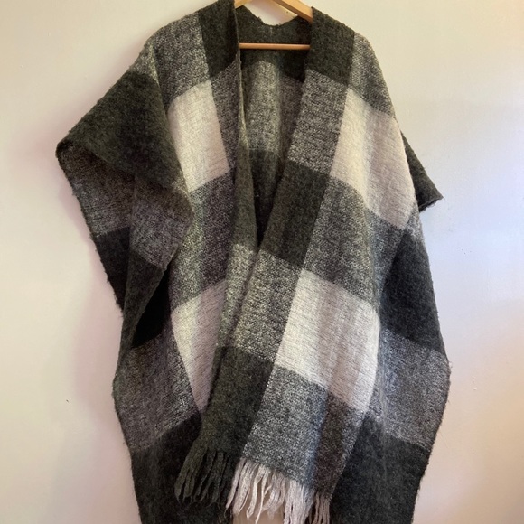 Jackets & Blazers - Vintage poncho haori graphic mohair cape plaid OS